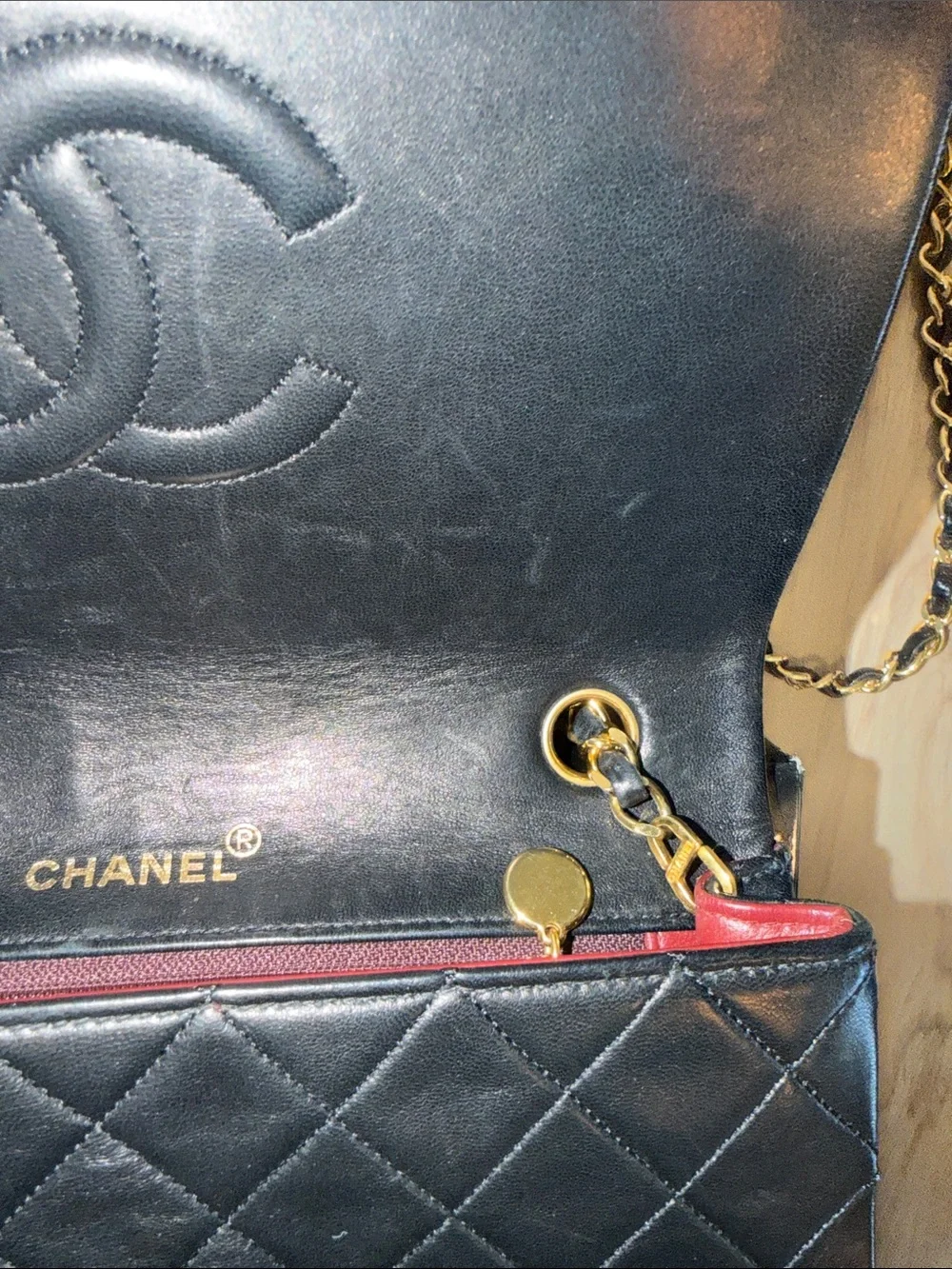 CHANEL Vintage Quilted Leather Shoulder Bag with Gold Chain and CC Turn-Lock